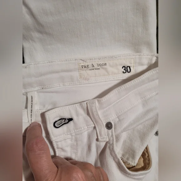 *SOLD* Rag & Bone High Rise White Jeans - Picture 4 of 5
